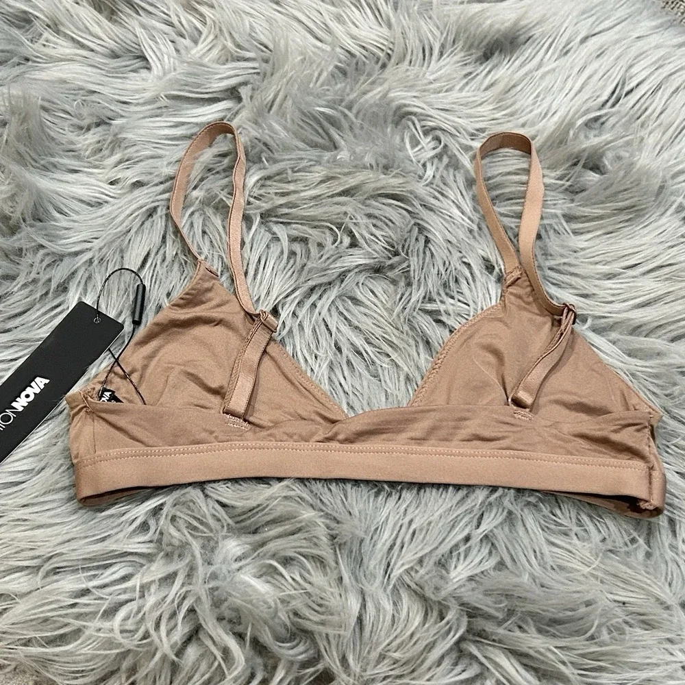 Fashion Nova Light As A Feather Microfiber Triangle Bralette - Mocha Size‎ Small
